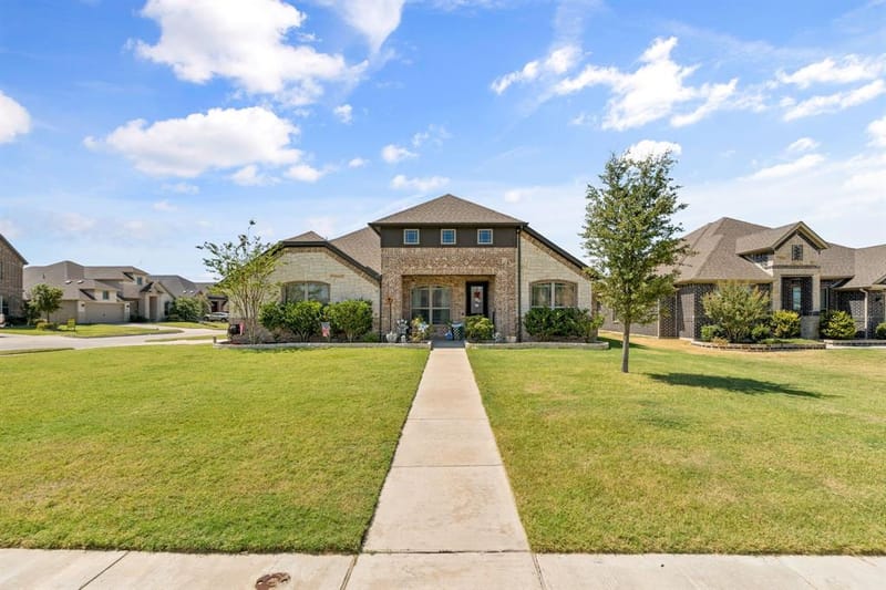 2103 Rose Court, Waxahachie TX 75165 - Photo 4