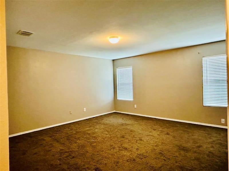 8021 Stowe Springs Lane, Arlington TX 76002 - Photo 10