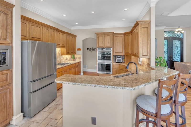 173 Cattlebaron Parc Drive, Fort Worth TX 76108 - Photo 7