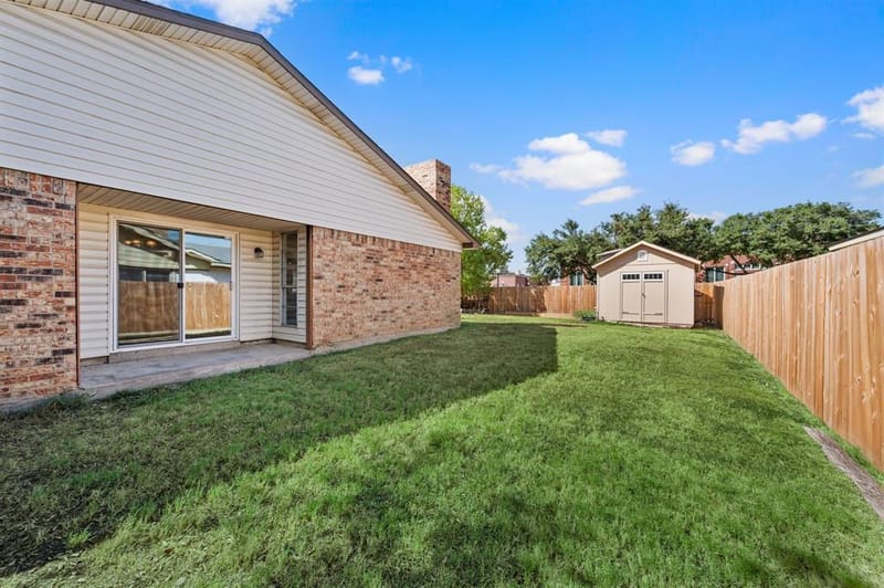 1905 Castille Drive, Carrollton TX 75007 - Photo 33