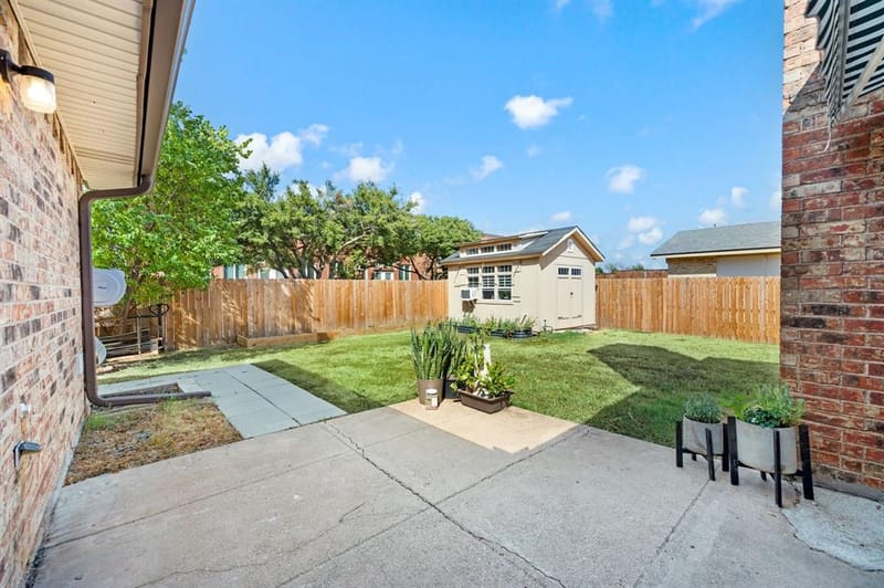 1905 Castille Drive, Carrollton TX 75007 - Photo 31