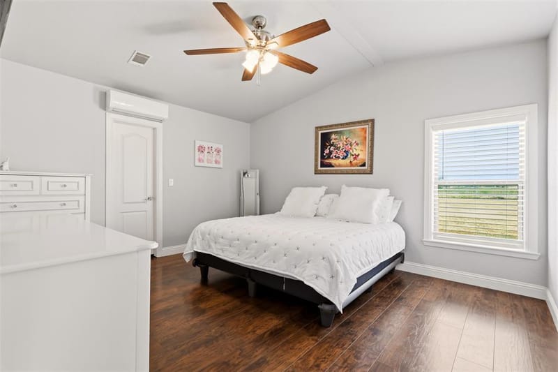 5812 Black Springs Lane, Joshua TX 76058 - Photo 9