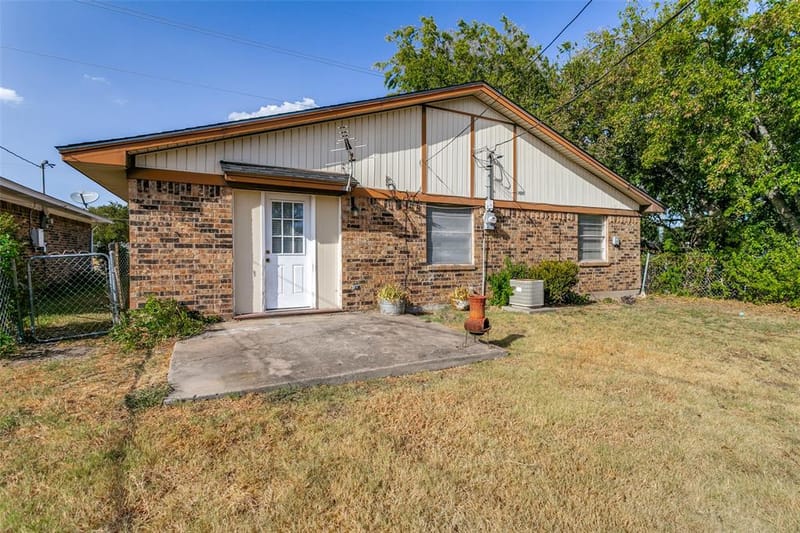 8913 Wilbur Street, White Settlement TX 76108 - Photo 23