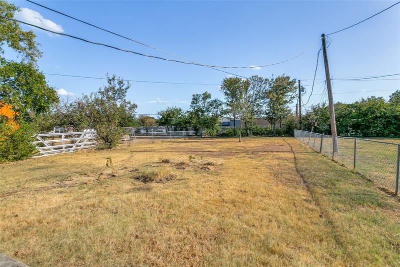 8913 Wilbur Street, White Settlement TX 76108 - Photo 22