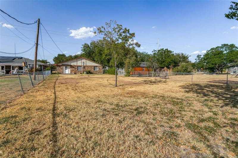 8913 Wilbur Street, White Settlement TX 76108 - Photo 24