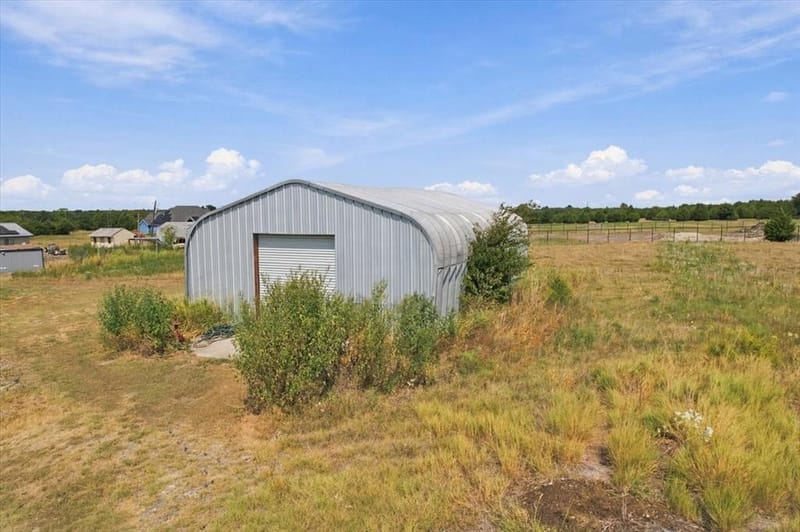 3520 County Road 1061, Greenville TX 75401 - Photo 26