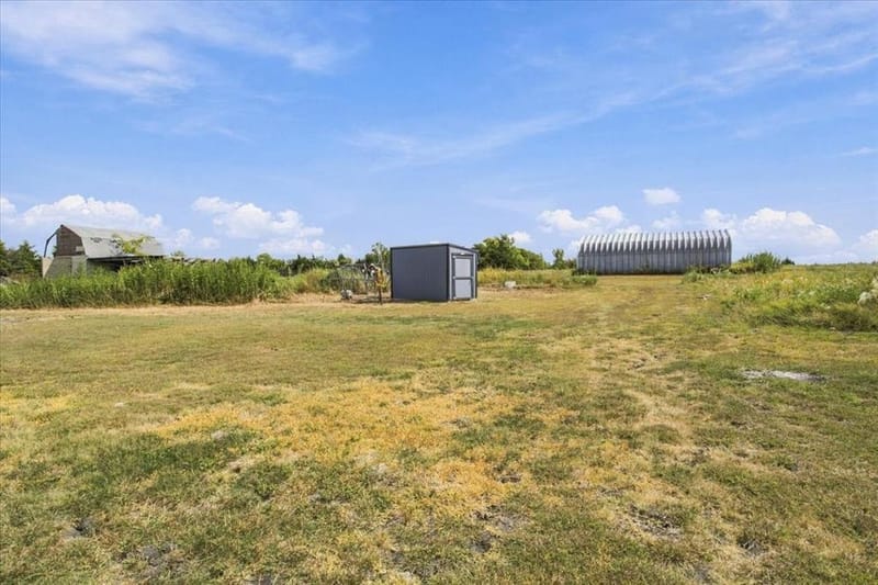3520 County Road 1061, Greenville TX 75401 - Photo 9