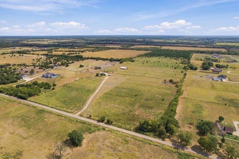 3520 County Road 1061, Greenville TX 75401 - Photo 34