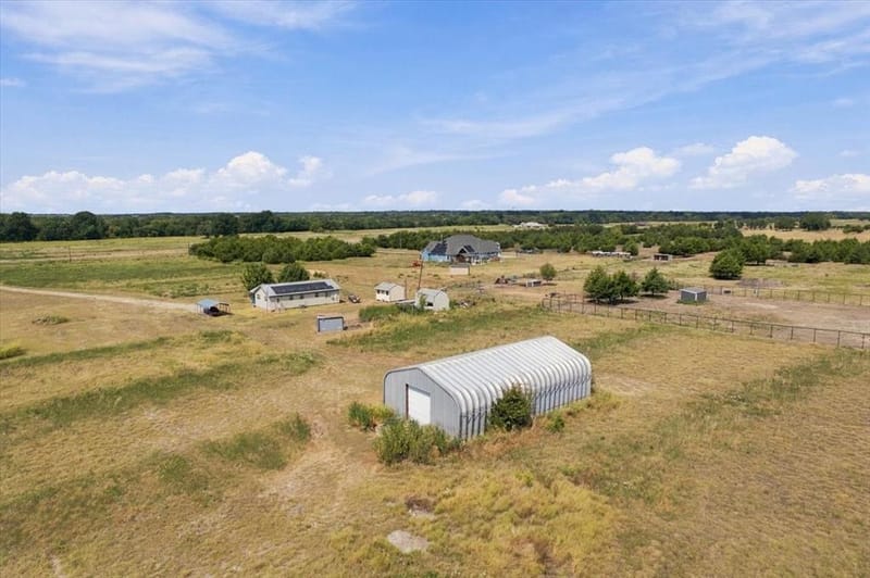 3520 County Road 1061, Greenville TX 75401 - Photo 29