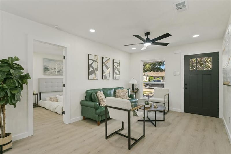 2812 E 15th Street, Plano TX 75074 - Photo 2