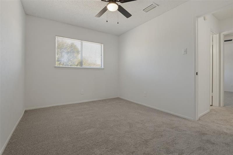 2612 Nina Circle, Grand Prairie TX 75052 - Photo 15