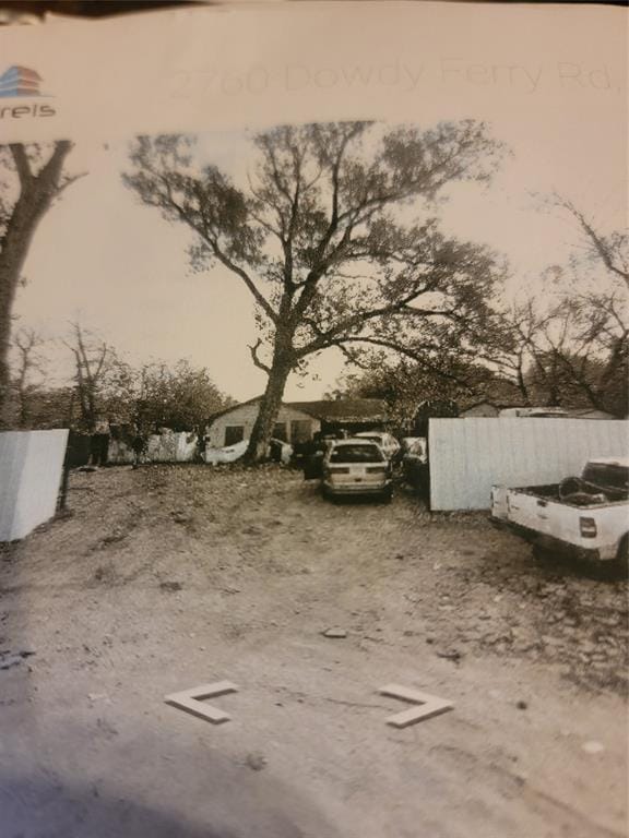 2760 Dowdy Ferry Road, Dallas TX 75217