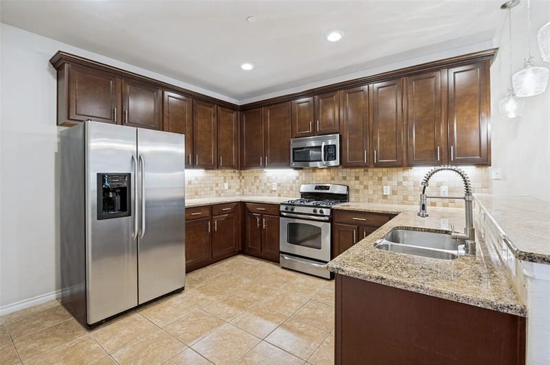 5590 Grosseto Drive, Frisco TX 75034 - Photo 6