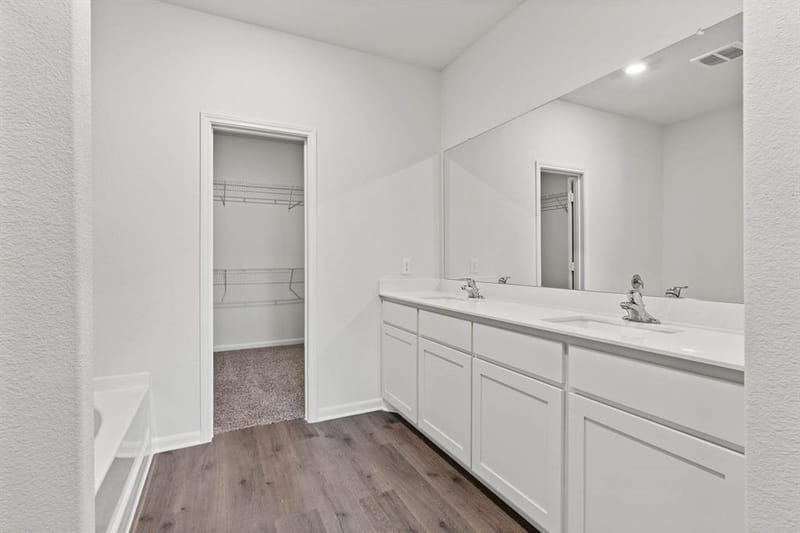 1502 Garfield Drive, Greenville TX 75401 - Photo 6
