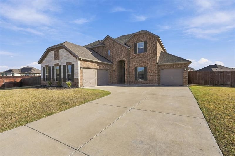 809 Pea Eye Drive, Midlothian TX 76065