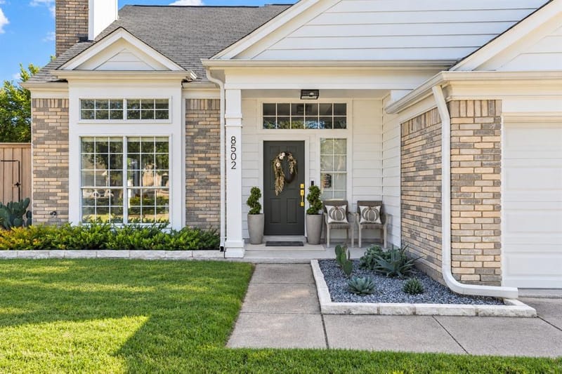 8502 Liberty Lane, Rowlett TX 75089 - Photo 4