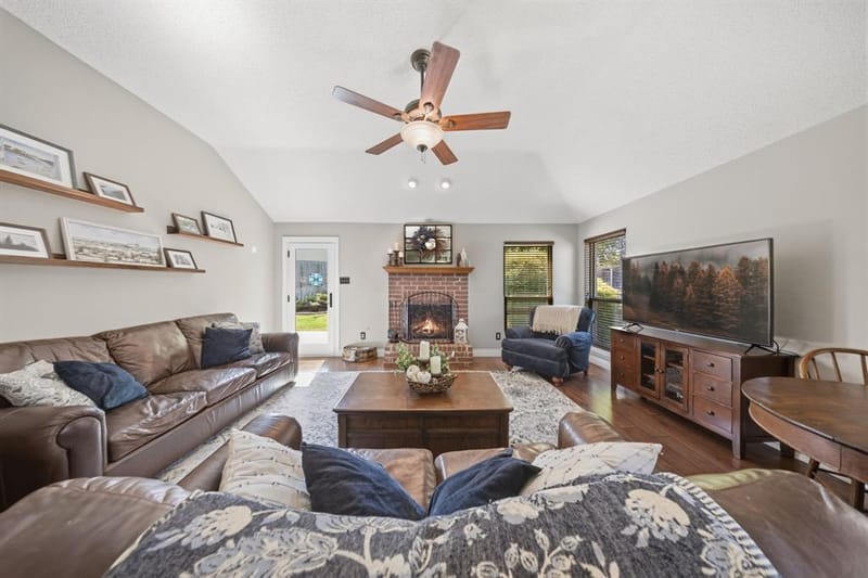 1120 Regal Drive, Garland TX 75040 - Photo 14