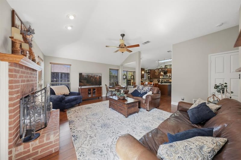 1120 Regal Drive, Garland TX 75040 - Photo 15