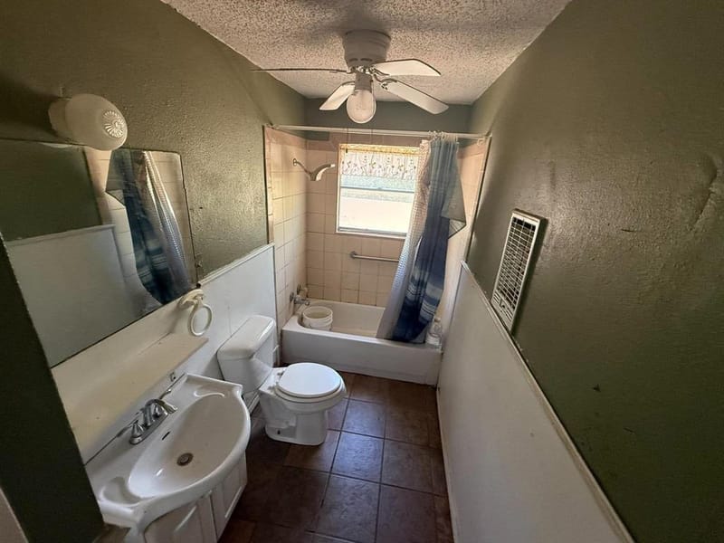 1055 W Star Street, Denison TX 75020 - Photo 8