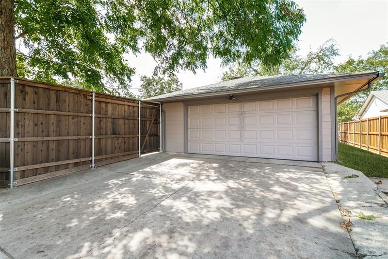 1728 Mapleton Drive, Dallas TX 75228 - Photo 36