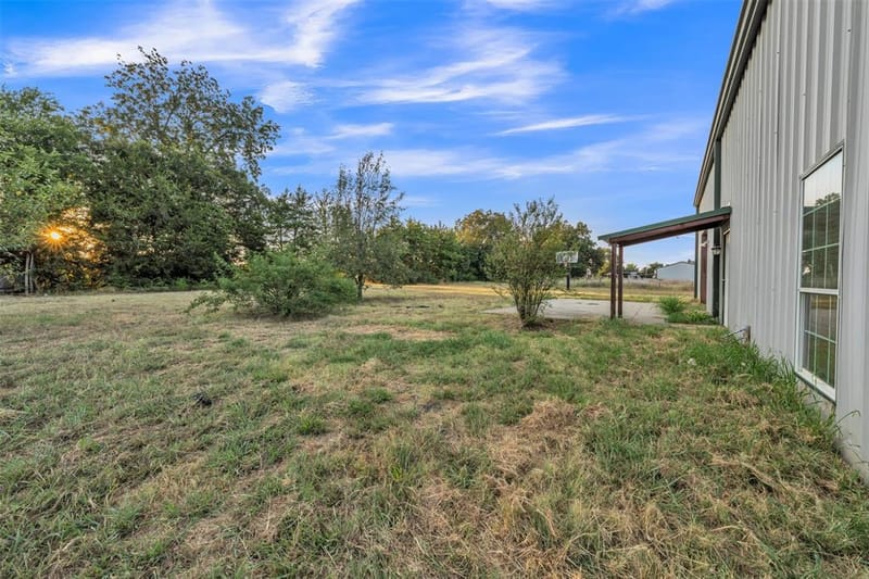 4300 County Road 4640, Trenton TX 75490 - Photo 23