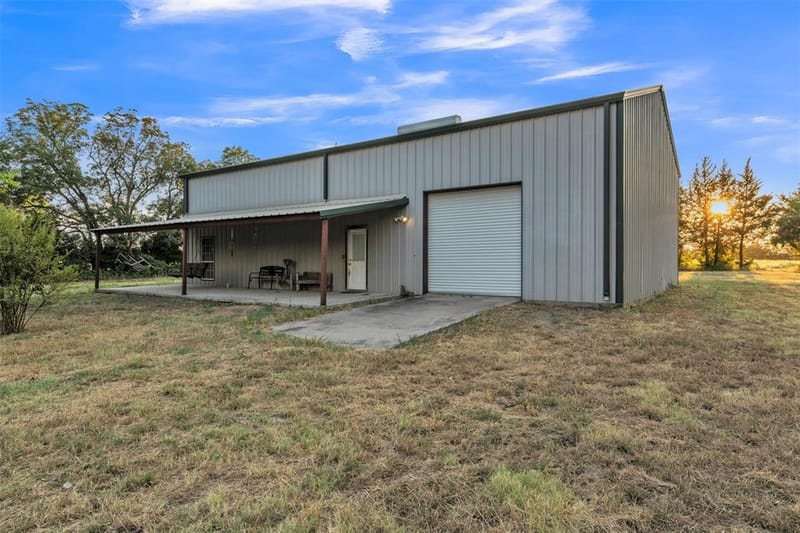 4300 County Road 4640, Trenton TX 75490 - Photo 2