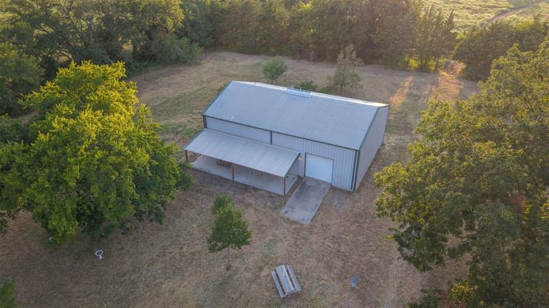 4300 County Road 4640, Trenton TX 75490