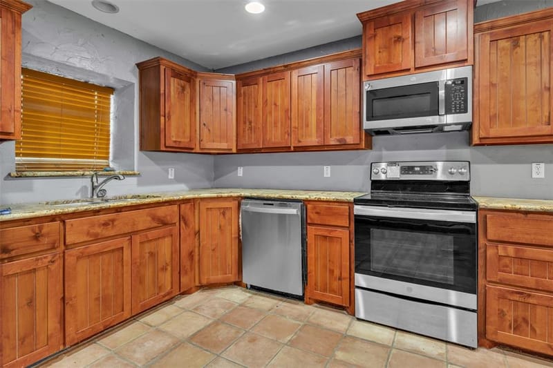 4300 County Road 4640, Trenton TX 75490 - Photo 9