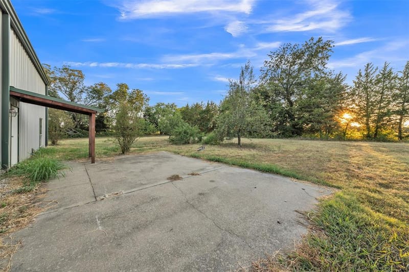4300 County Road 4640, Trenton TX 75490 - Photo 24