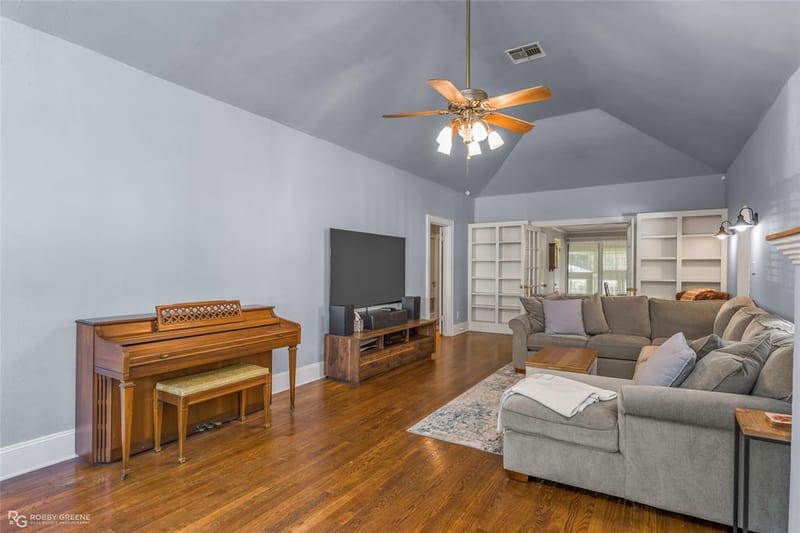 939 Elmwood Street, Shreveport LA 71104 - Photo 6
