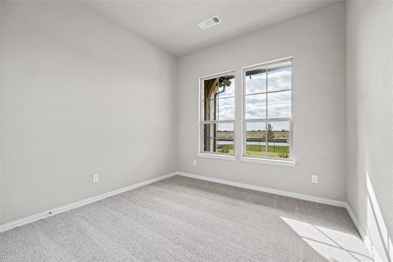 180 Aurora Avenue, Valley View TX 76272 - Photo 12