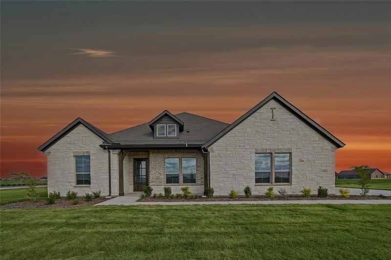 180 Aurora Avenue, Valley View TX 76272