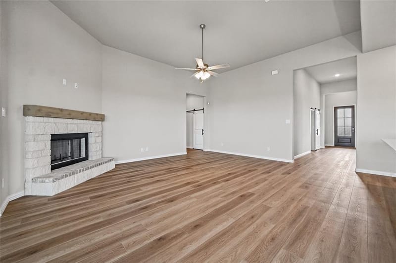 180 Aurora Avenue, Valley View TX 76272 - Photo 15
