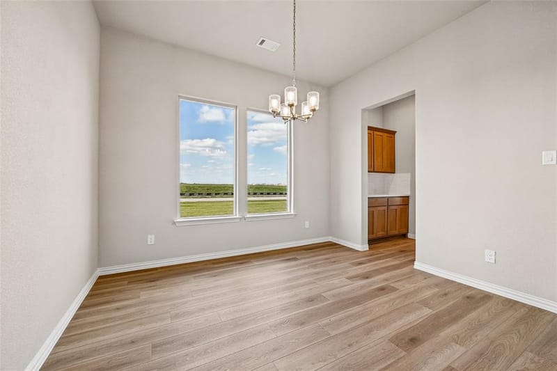 180 Aurora Avenue, Valley View TX 76272 - Photo 8