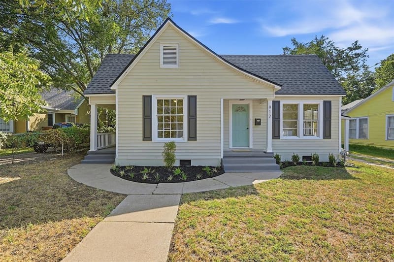 917 N Woods Street, Sherman TX 75092