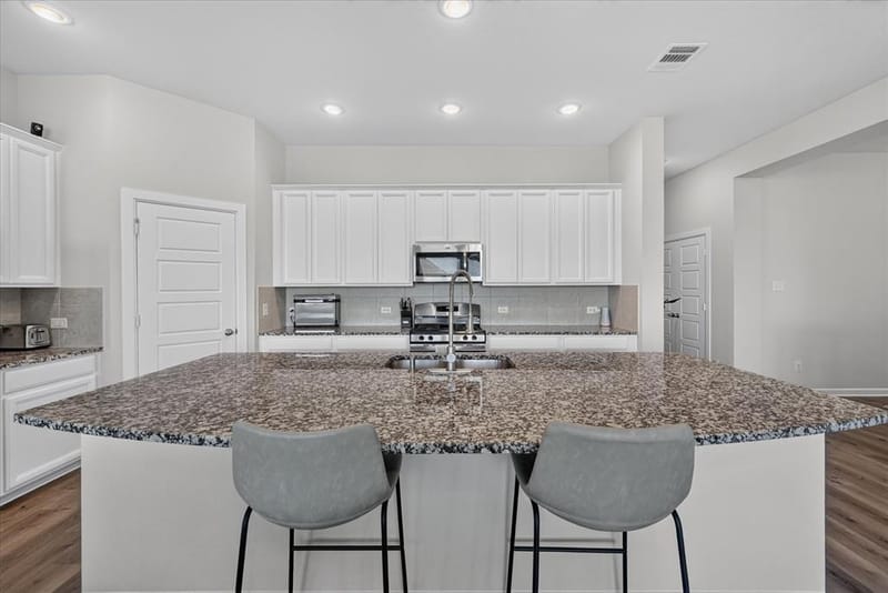 5408 High Pointe Drive, Haltom City TX 76137 - Photo 11