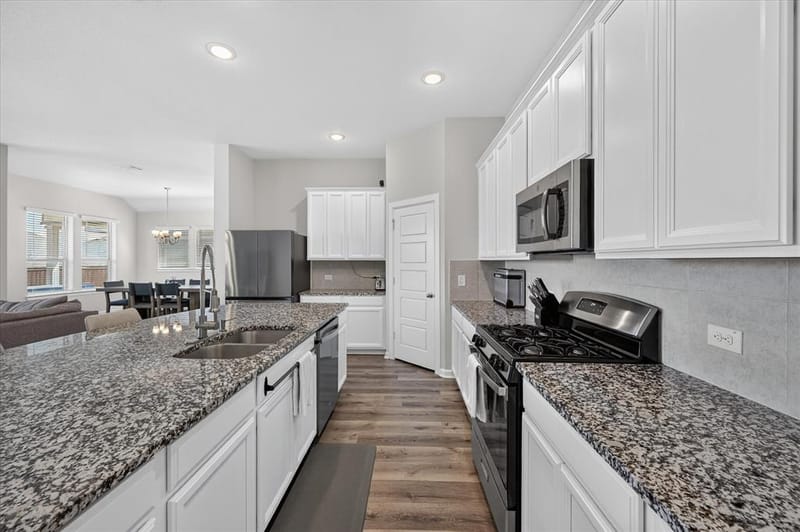 5408 High Pointe Drive, Haltom City TX 76137 - Photo 4