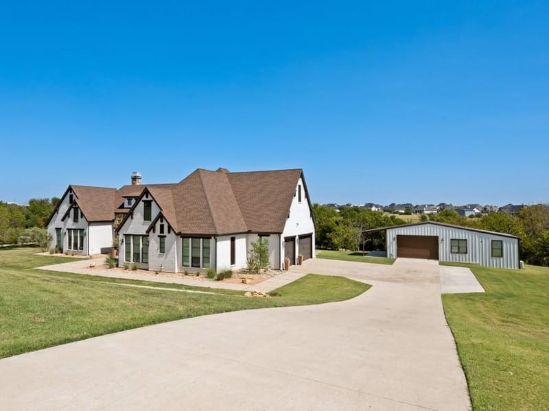 9108 Sirius Lane, Godley TX 76044 - Photo 2
