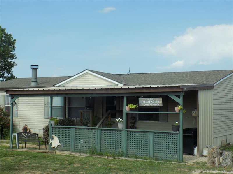 192 Salt Grass Circle, Poolville TX 76487 - Photo 2