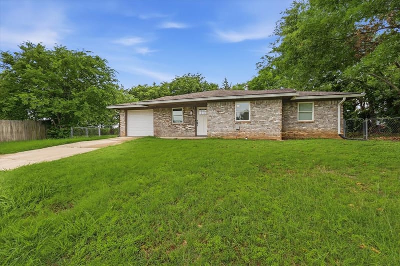 1701 Aster Street, Gainesville TX 76240 - Photo 23