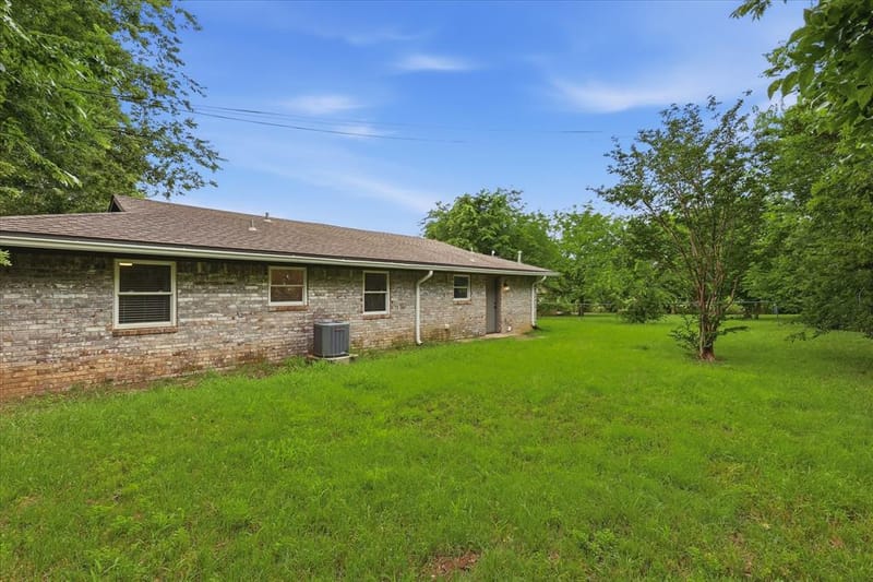 1701 Aster Street, Gainesville TX 76240 - Photo 27