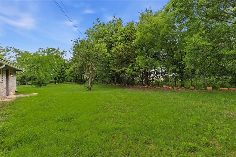 1701 Aster Street, Gainesville TX 76240 - Photo 22