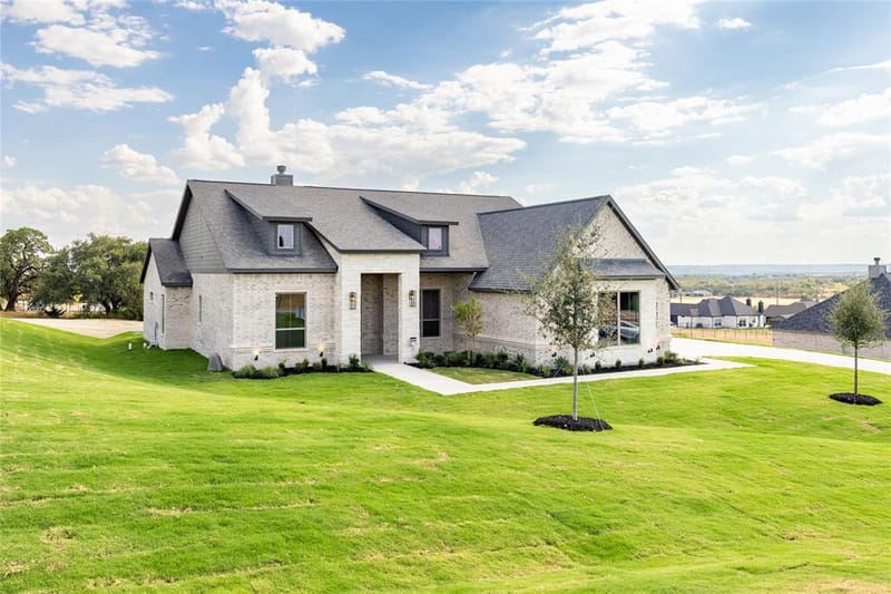 221 Oak Meadow Lane, Weatherford TX 76085 - Photo 2