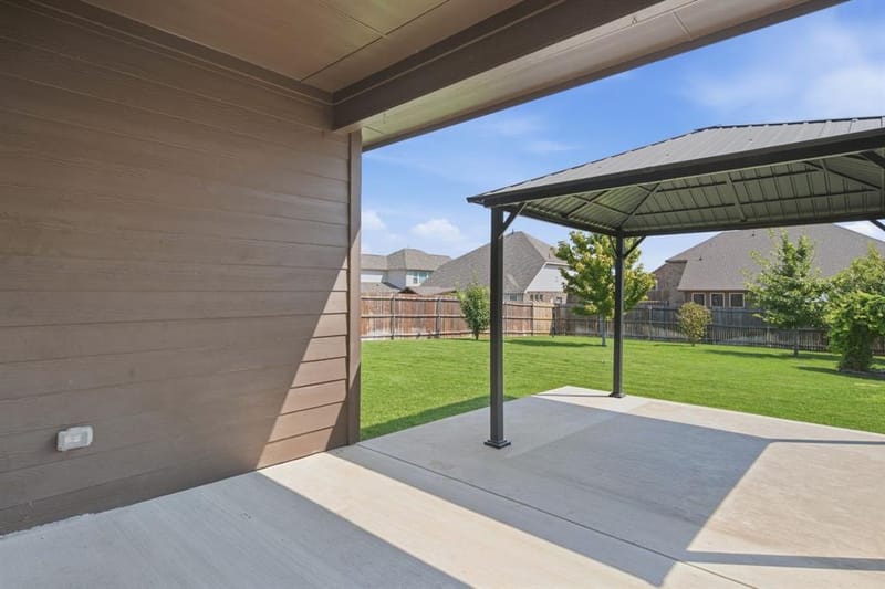 15748 Buffalo Nickel Drive, Fort Worth TX 76177 - Photo 32