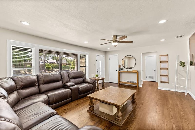 3315 Tooms Street, Dallas TX 75227 - Photo 5