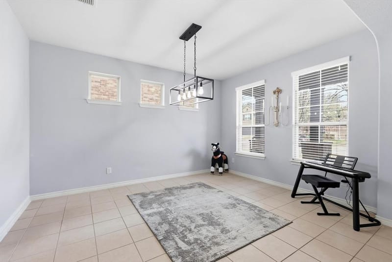 1316 Realoaks Drive, Fort Worth TX 76131 - Photo 4