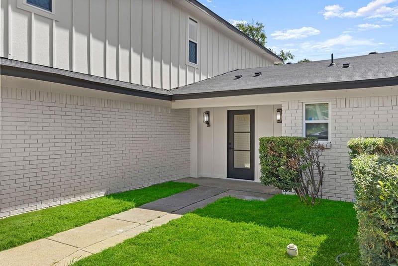 3409 Buckingham Drive, Arlington TX 76015 - Photo 2
