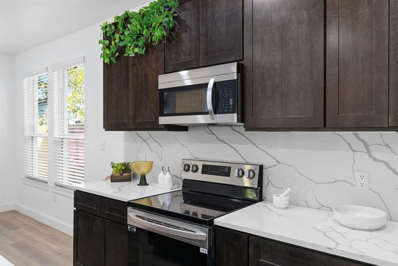 3037 Valentine Street, Dallas TX 75215 - Photo 9