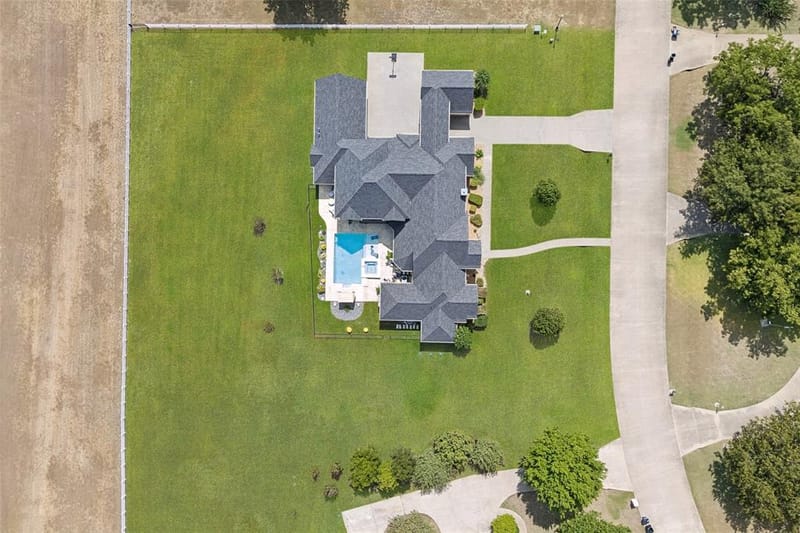 1908 Morningside Lane, Oak Leaf TX 75154 - Photo 37