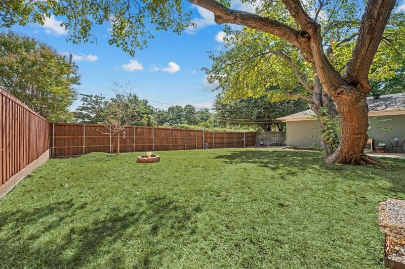 12450 Wood Manor Circle, Farmers Branch TX 75234 - Photo 23